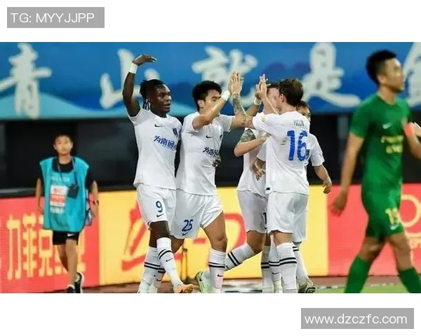 广州足球队以62分领跑挑战赛积分榜展现强劲实力